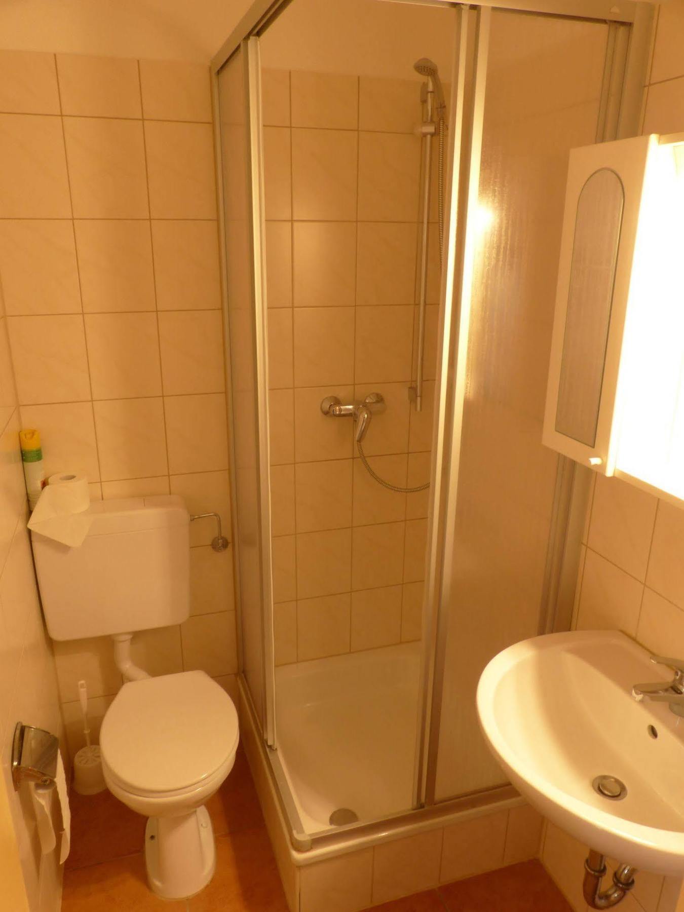 Hotel Simon Гаутинг Экстерьер фото
