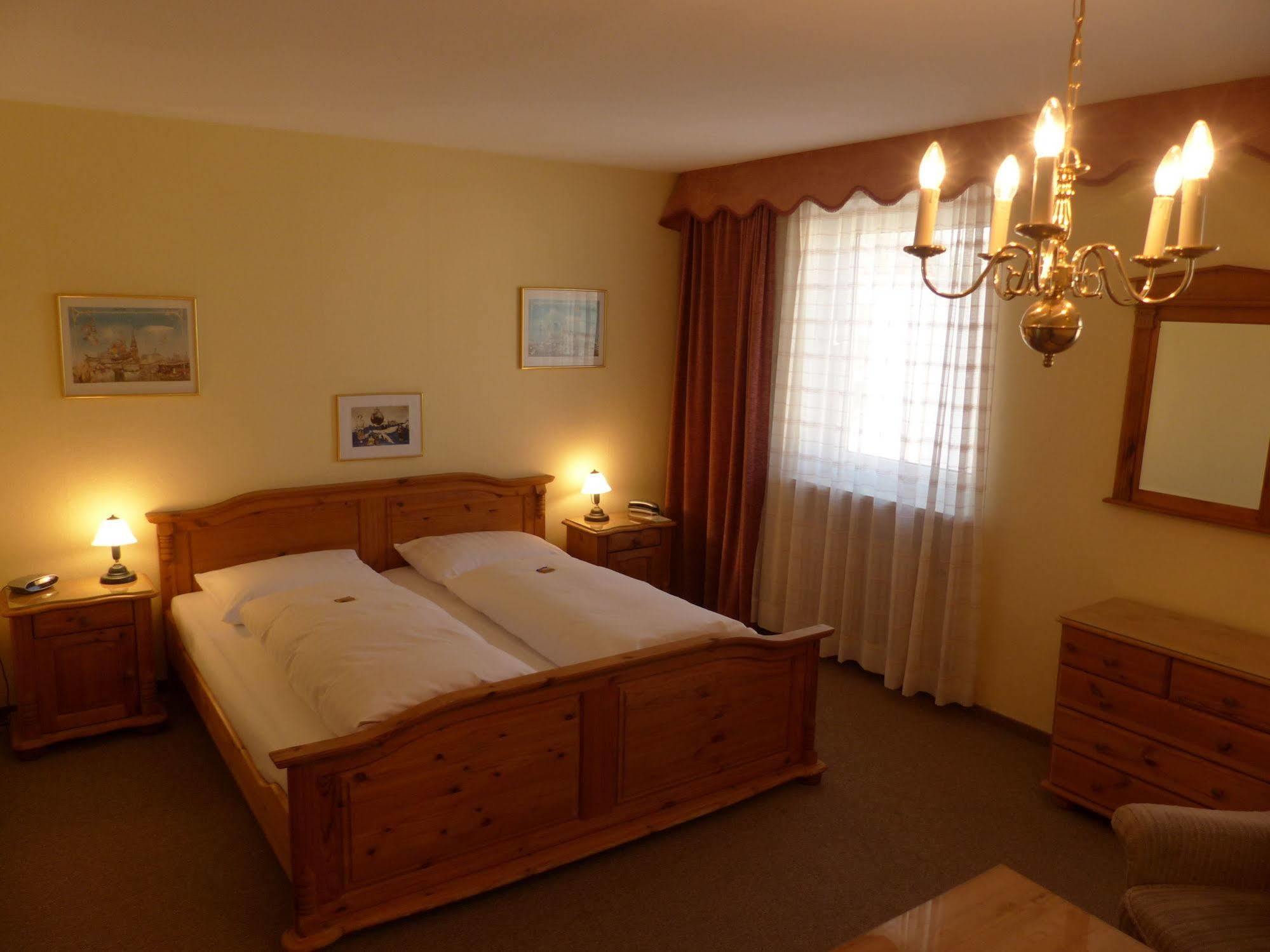 Hotel Simon Гаутинг Экстерьер фото